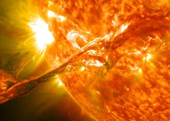 Le eruzioni sulla superficie del Sole