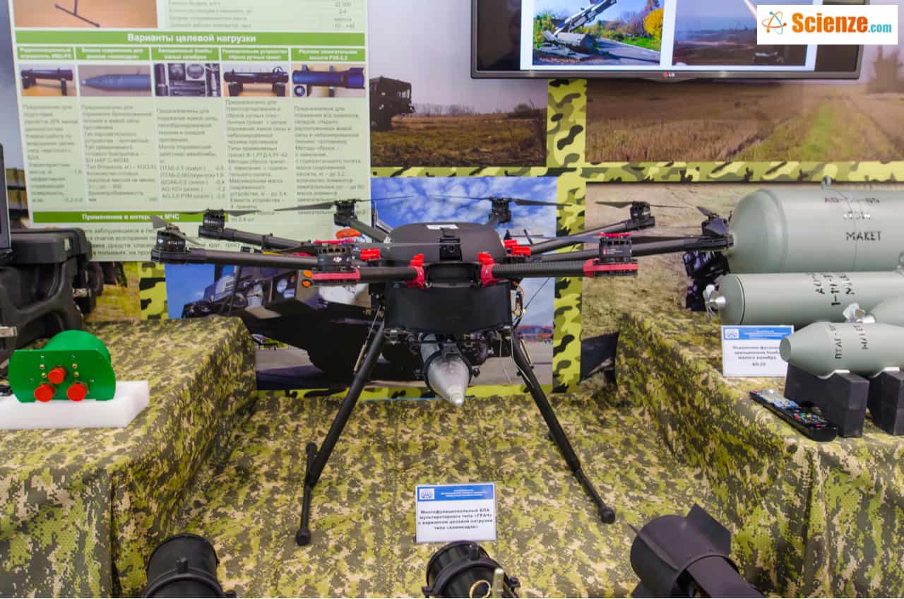 Drone multifunzionale usato come arma di assalto militare