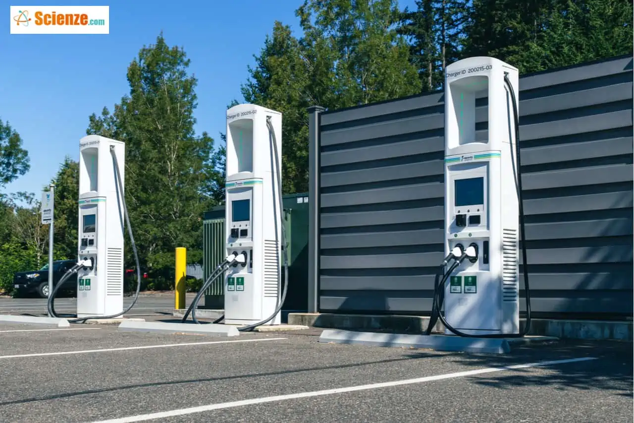 Una stazione di ricarica per veicoli elettrici