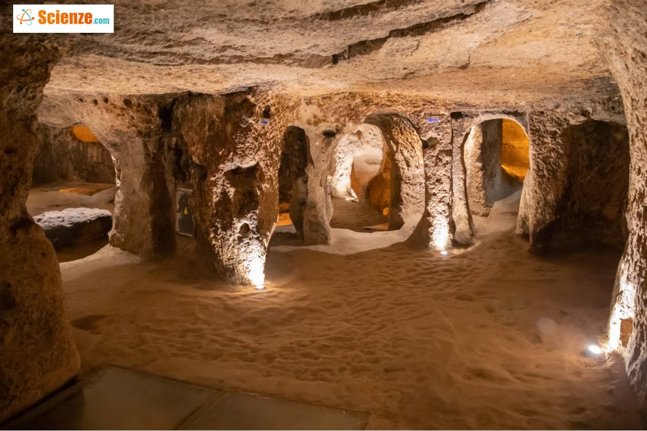 Uno scorcio dei resti della città sotterranea a più livelli in Cappadocia, Turchia